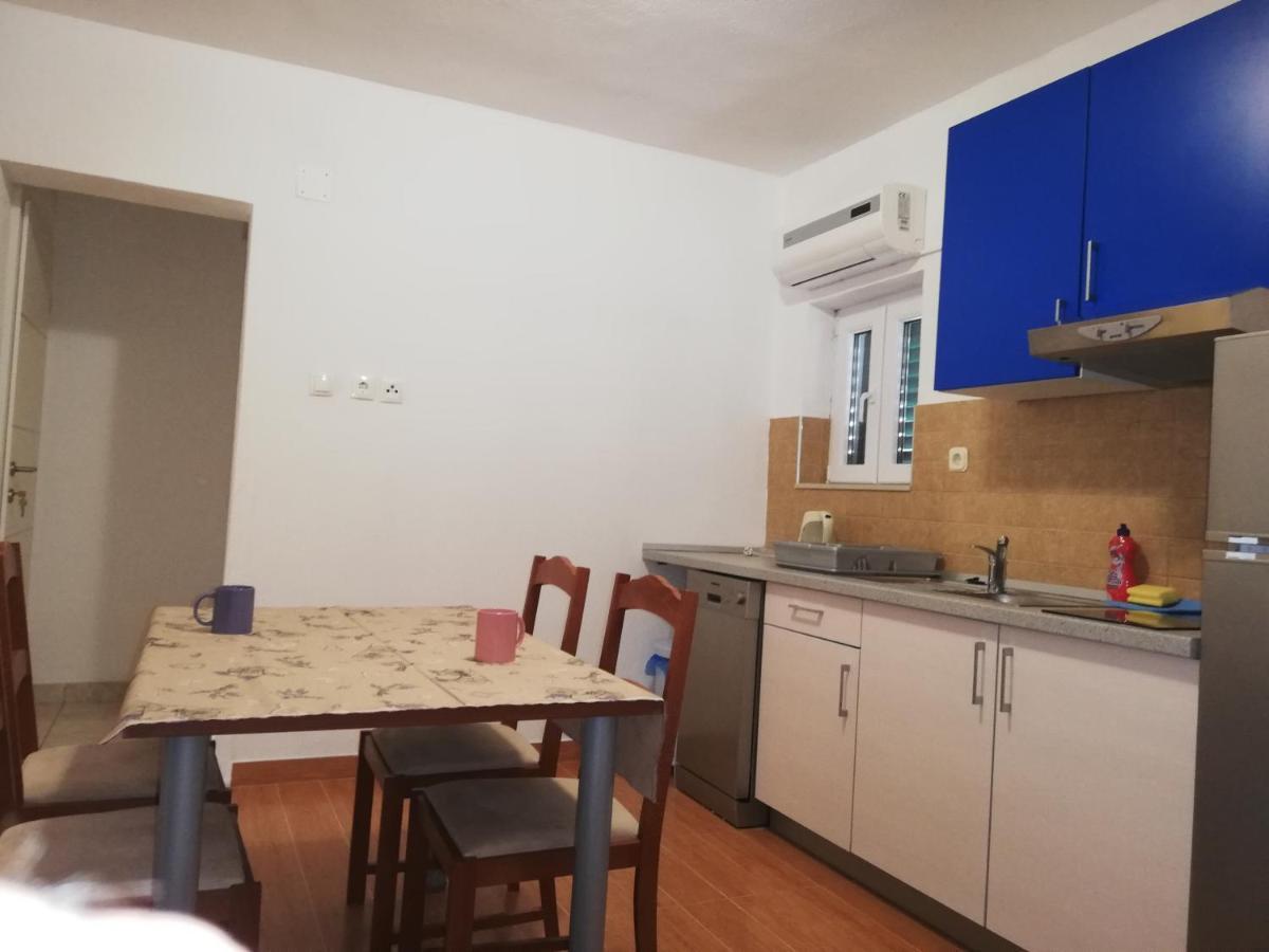 Mitan Apartman Tučepi Exterior foto