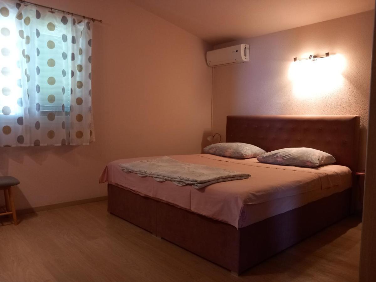 Mitan Apartman Tučepi Exterior foto