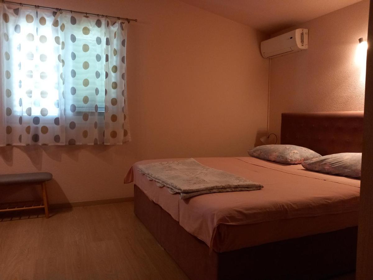 Mitan Apartman Tučepi Exterior foto