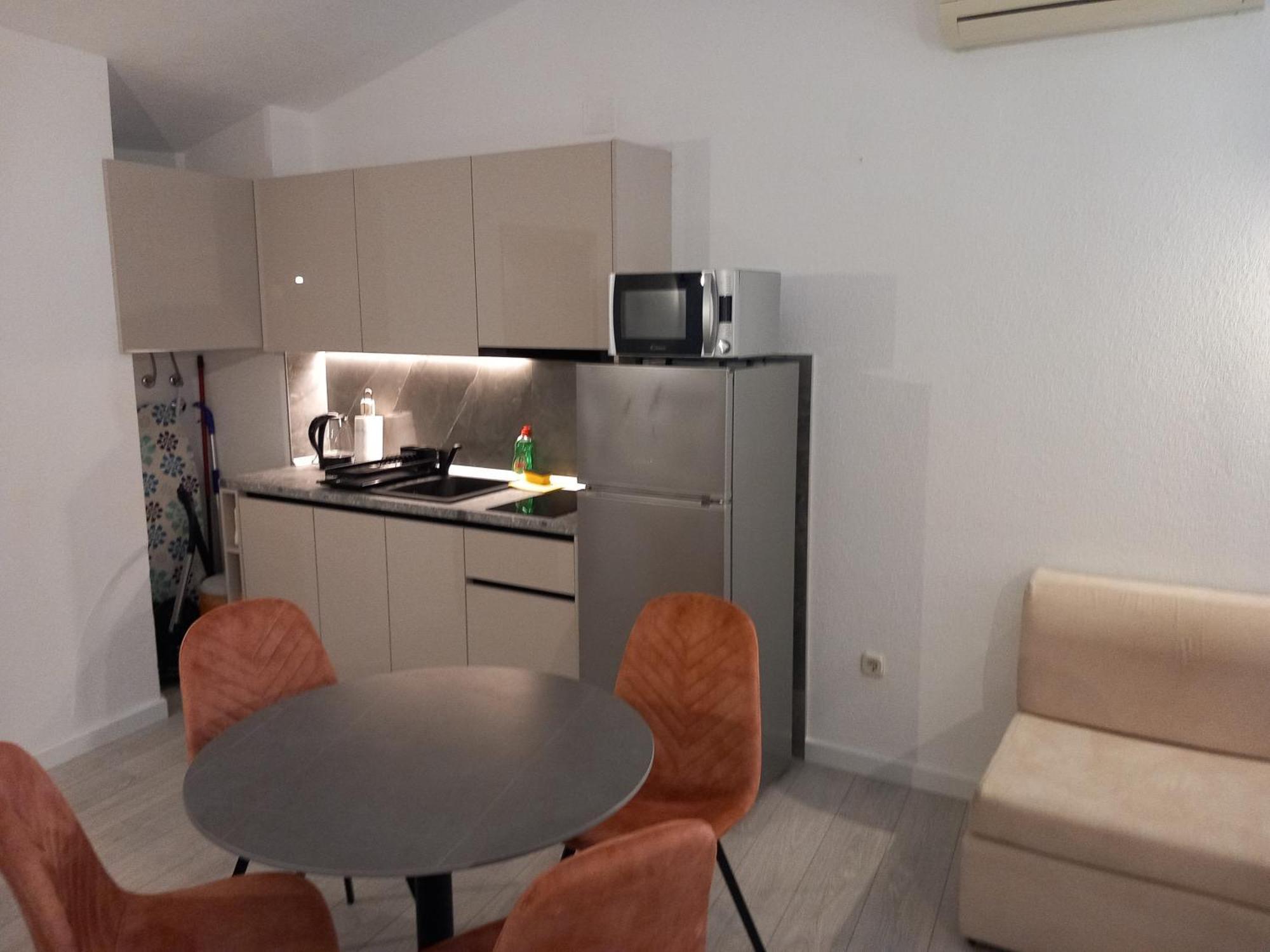 Mitan Apartman Tučepi Exterior foto